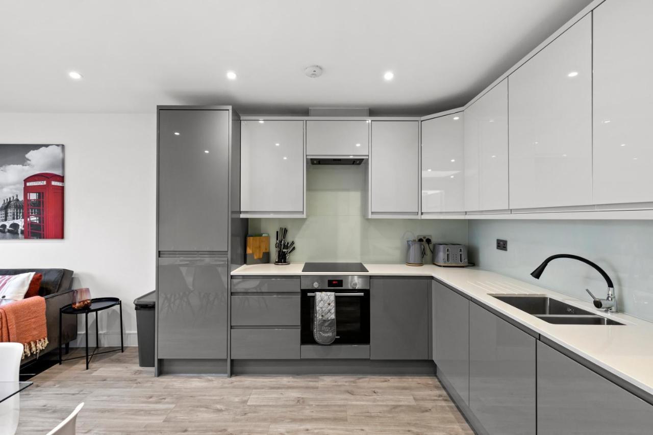 Star London Vivian Avenue 2-Bed Retreat With Garden Apartment The Hyde Luaran gambar